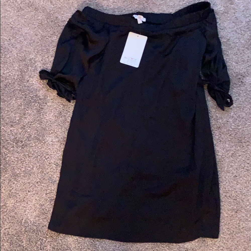 Off the shoulder date night silk dress